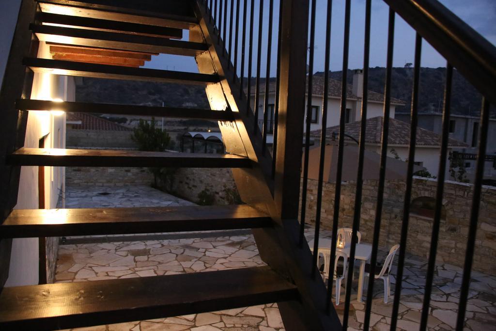 Alaminos Charoullas Traditional Mansionヴィラ エクステリア 写真