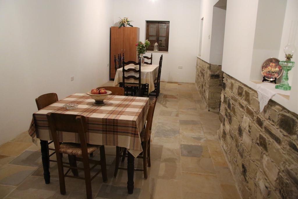 Alaminos Charoullas Traditional Mansionヴィラ エクステリア 写真