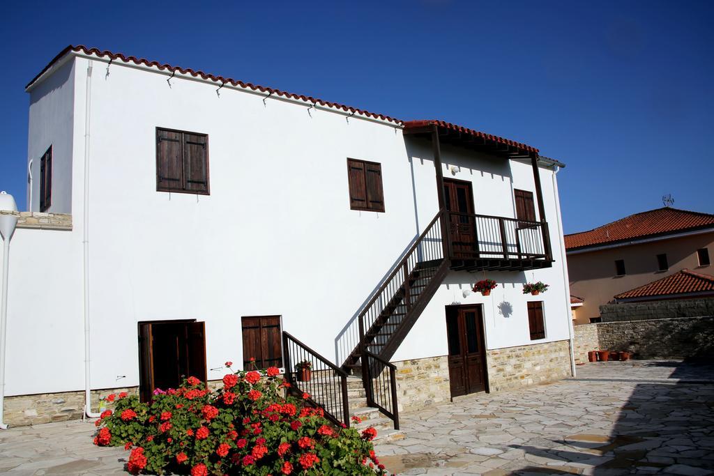 Alaminos Charoullas Traditional Mansionヴィラ エクステリア 写真