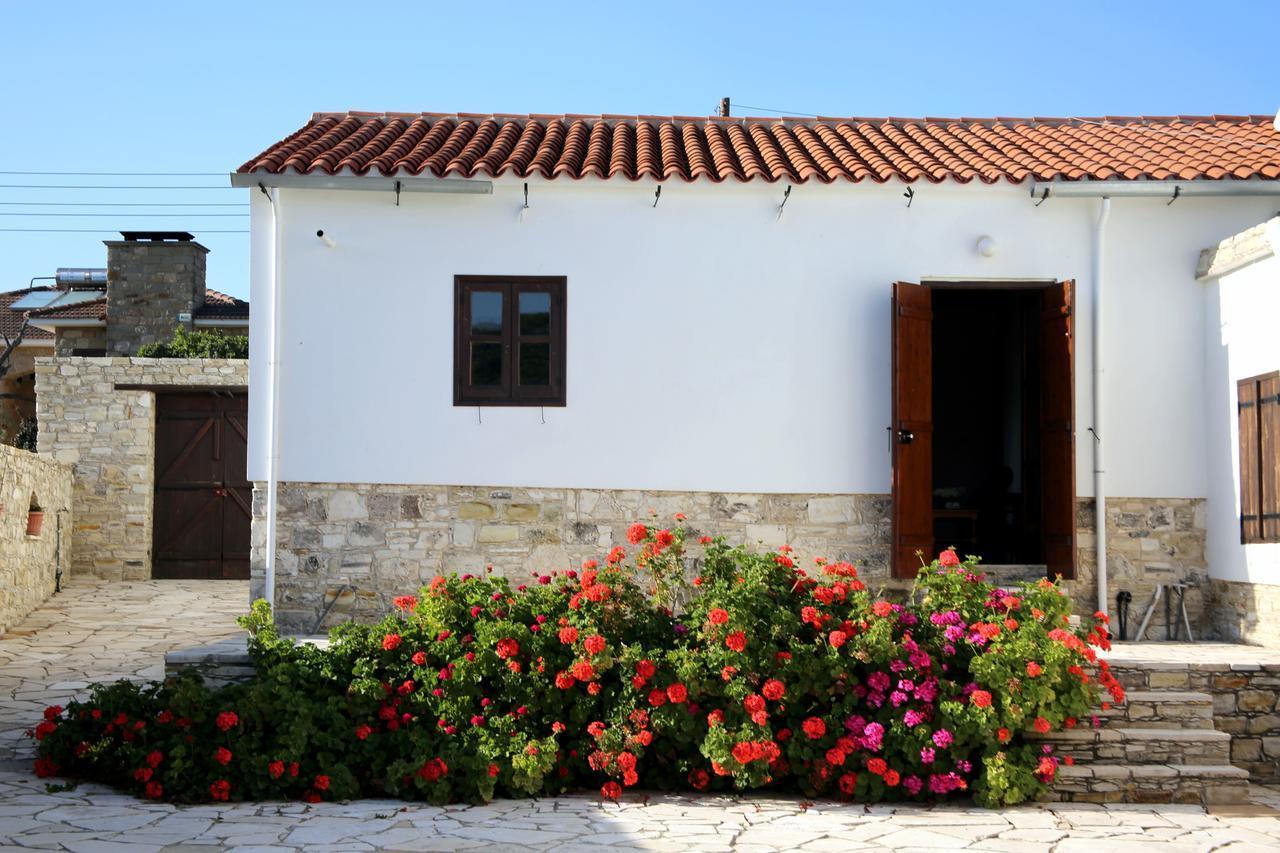 Alaminos Charoullas Traditional Mansionヴィラ エクステリア 写真