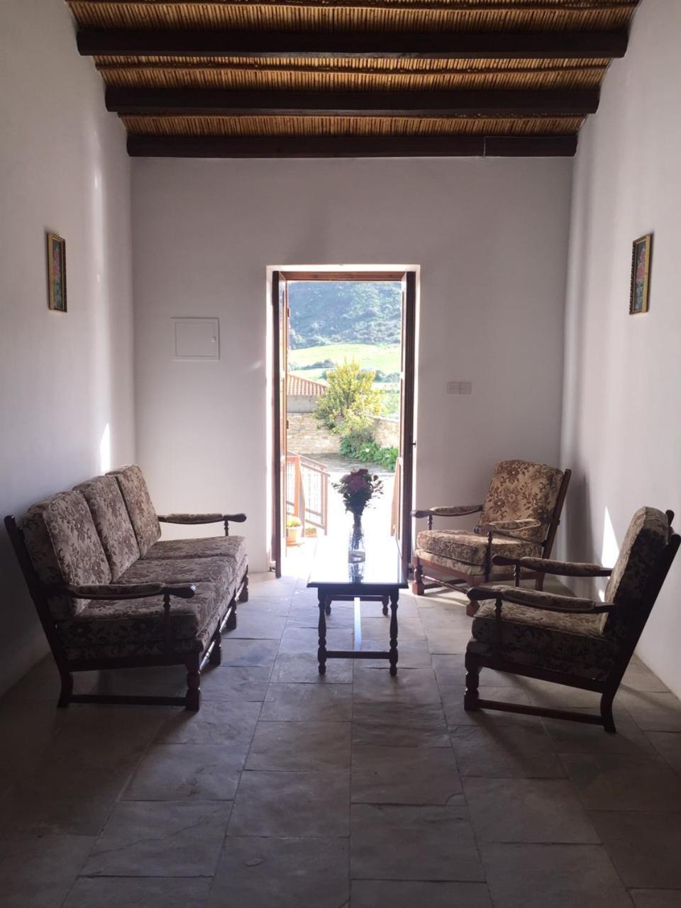 Alaminos Charoullas Traditional Mansionヴィラ エクステリア 写真